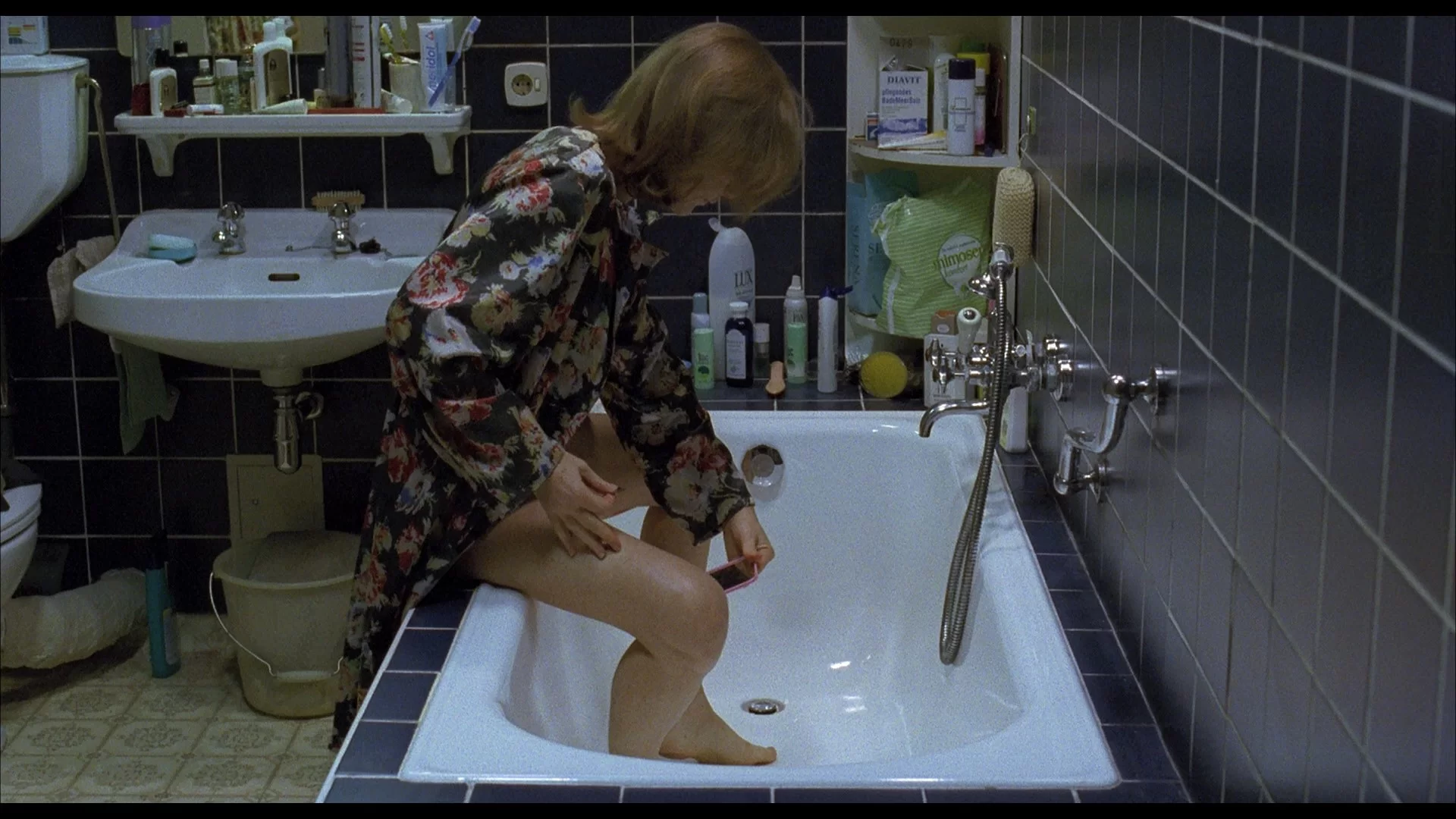 03 - PDV - The Piano Teacher-2001-Criterion-BluRay Remux 1080p AVC DTS-HD MA 51-CoGiaoDayDuon...webp